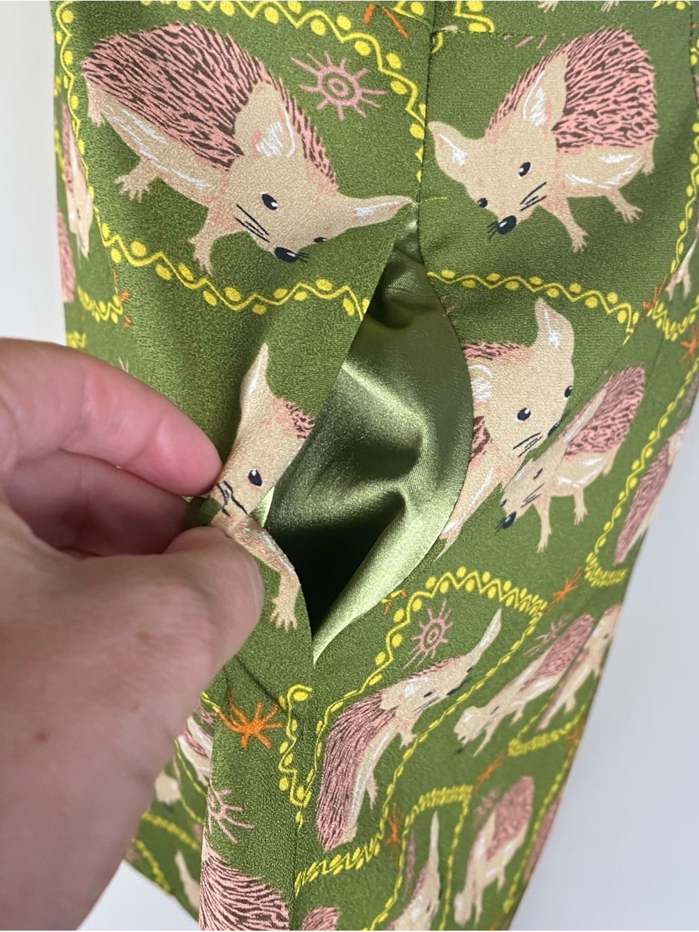 ModCloth Hedgehog Print Fit & Flare Dress Women’s Size 8, Retro Cottagecore - Picture 10 of 11